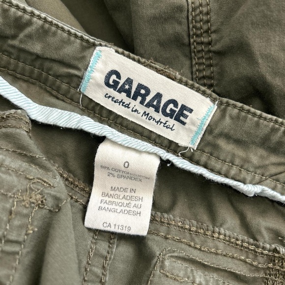 Vintage Garage Ruched Cargo Capris - Picture 3 of 4